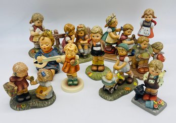 Group Lot Of Eleven Original Hummel Figurines All Marked