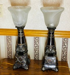 Pair Matching Black & Gold Accent Side Table Lamps With Swirl Glass Shades