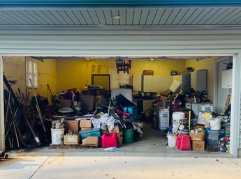 Huge Group Lot Contents Of 20ft X 20ft Storage Garage Tools Log Chains Copper DeWalt Milwaukee Pipe Vise