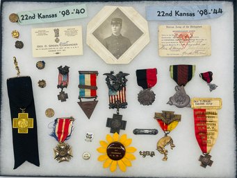 Collection Geo. C. Green 22nd 23rd Infantry Company K Kansas Badges Ribbons Photo Philippines GAR Soldier