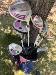 US Kids Gold Bag And (3) Clubs