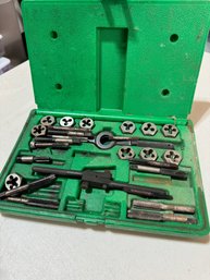 Ace Hanson Tap And Die Set