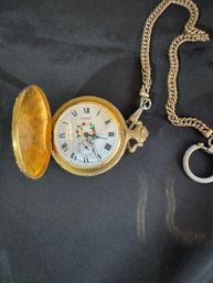 Legant Pocket Watch With Animal Scenes