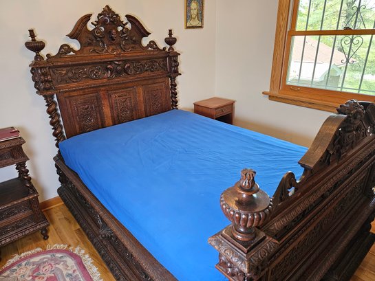 Antique Bed Fit For A King Or Queen