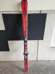 Pair Of Atomic Skis 157s