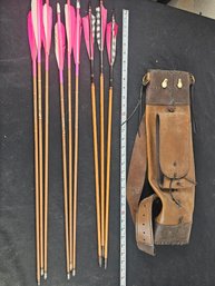 Leather Stitched Quiver With 9 Hours