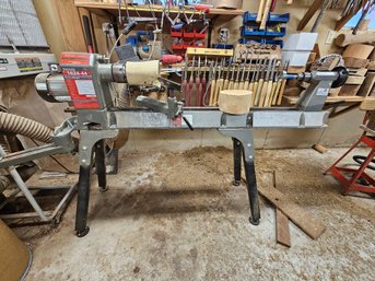 Nova 1624-44 Wood Lathe