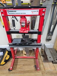 Strongway 12 Ton Hydraulic Benchtop Shop Press
