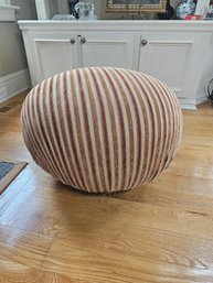 Small Button Shaped Seat