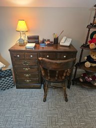 Ethan Allen Desk And Two Chairs