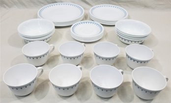 Vintage Corelle Livingware By Corning Snowflake Blue Dinnerware Setting For 8- ~40 Pieces