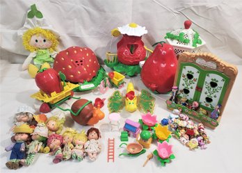 Vintage 1980's Kenner American Greetings Strawberry Shortcake Toys Group- 45 Pieces