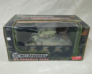 Motorworks US WWII M4 Sherman Tank Diecast Scale Model