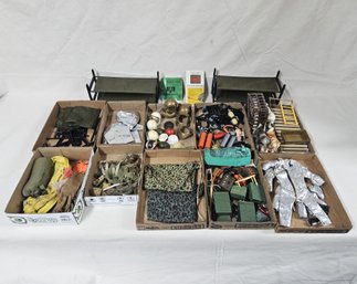 Assorted 1960/1970's Hasbro 12' GI Joe Outfits & Accessories Group