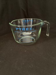 Pyrex 2 Quart Measuring Cup Clear Glass With Blue Print