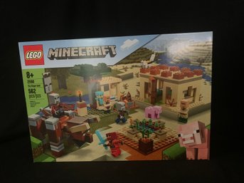 Retired NISB Lego MINECRAFT The Illager Raid 21160 Set