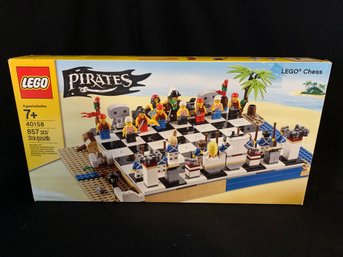 ~2015 Lego 40158 Pirates Chess Set With Box, Instructions, & Minifigures