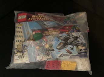 ~2012 Lego 6869 Marvel Super Heroes The Avengers Quinjet Aerial Battle Set W/ Minifigures & Instructions