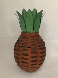 2011 Longaberger Collectors Club Pineapple Basket