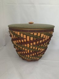 2006 Longaberger Collectors Club Giving Basket With Cover