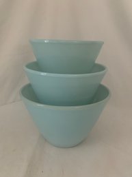 Anchor Hocking Fire King Turquoise Blue Splash Proof Mixing Bowls 3-pc. Set