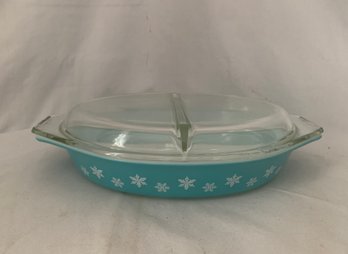 Pyrex Snowflake Oval Divided Casserole Serving Dish W/lid