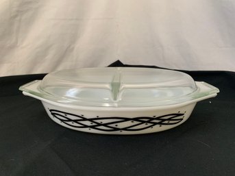 Pyrex Promotional Barbed Wire Cinderella Oval Divided Serving/Casserorle Dish W/ Lid