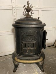 Antique American Cast Iron Phillips & Clark Parlor Salem Wood Cook Stove  1895