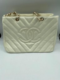 CHANEL SHOPPING QUILTED  WHITE PATENT LEATHER TOTE