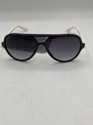 Juicy Couture Sunglasses Black & White