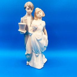 Lladro Porcelain Figurine Bride And Groom