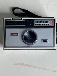 Vintage Kodak Instamatic 100 Camera Untested