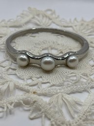 Sleek HONORA Stainless Steel Pearl Bangle Bracelet