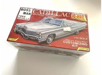 Jo-Han 1/25 1968 Cadillac In Factory Sealed Box