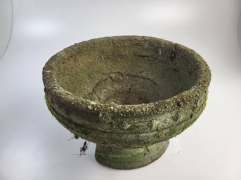 Concrete Planting Pot With Moss / Patina