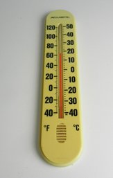 Vintage 16' Acurite Plastic Thermometer  (A-15)