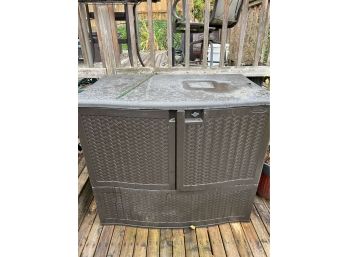 Suncast Outdoor Storage Box - Blow Mold