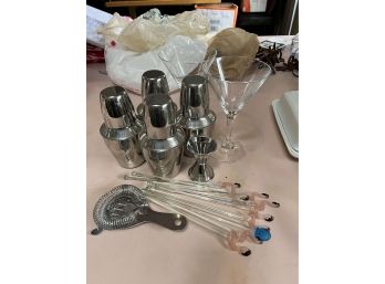 Bar Lot - Mini Shakers, Flamingot Stirrers, Measure, Strainer, 2 Martini Glasses