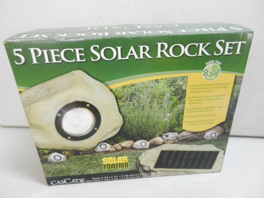 Cascade 5 Piece Solar Rock Kit  BNIB   (D15)