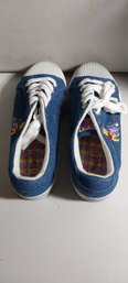 Winnie The Pooh Sneakers Size 6.5 (EE25 B3)