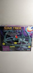 Star Trek Deep Space Nine Space Station (A-17)