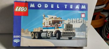 Lego Model Team #5580 (A-21)