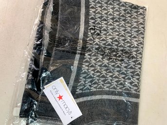 MK Michael Kors Logo Gray Scarf From Maceys BNWT   (DE42)