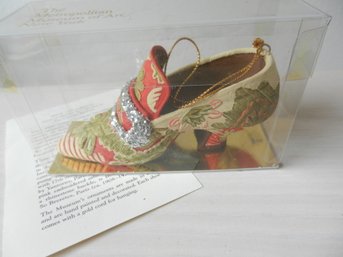 Vintage MOMA Miniature Shoe Ornament In Box Ornament   (DP113)