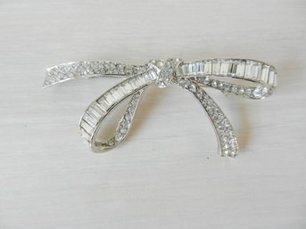 Vintage Nolan Miller Silver Tone Bow Brooch  (DT43)