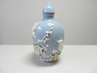 Vintage Blue And White Snuff Bottle With Birds And Flowers And Base Mark (DP29)