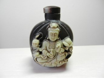 Vintage Brown And Cream Carved Pebble Stone Buddha Snuff Bottle   (DP41)