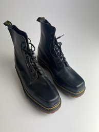 WB 1-5 Brand New Womens Doc Martens Boots Size 8