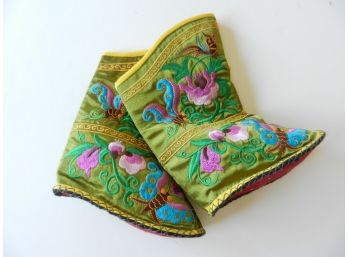Vintage Chinese Embroidered Satin Toddler Boots   (DP83)