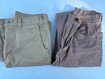 Khaki Levis